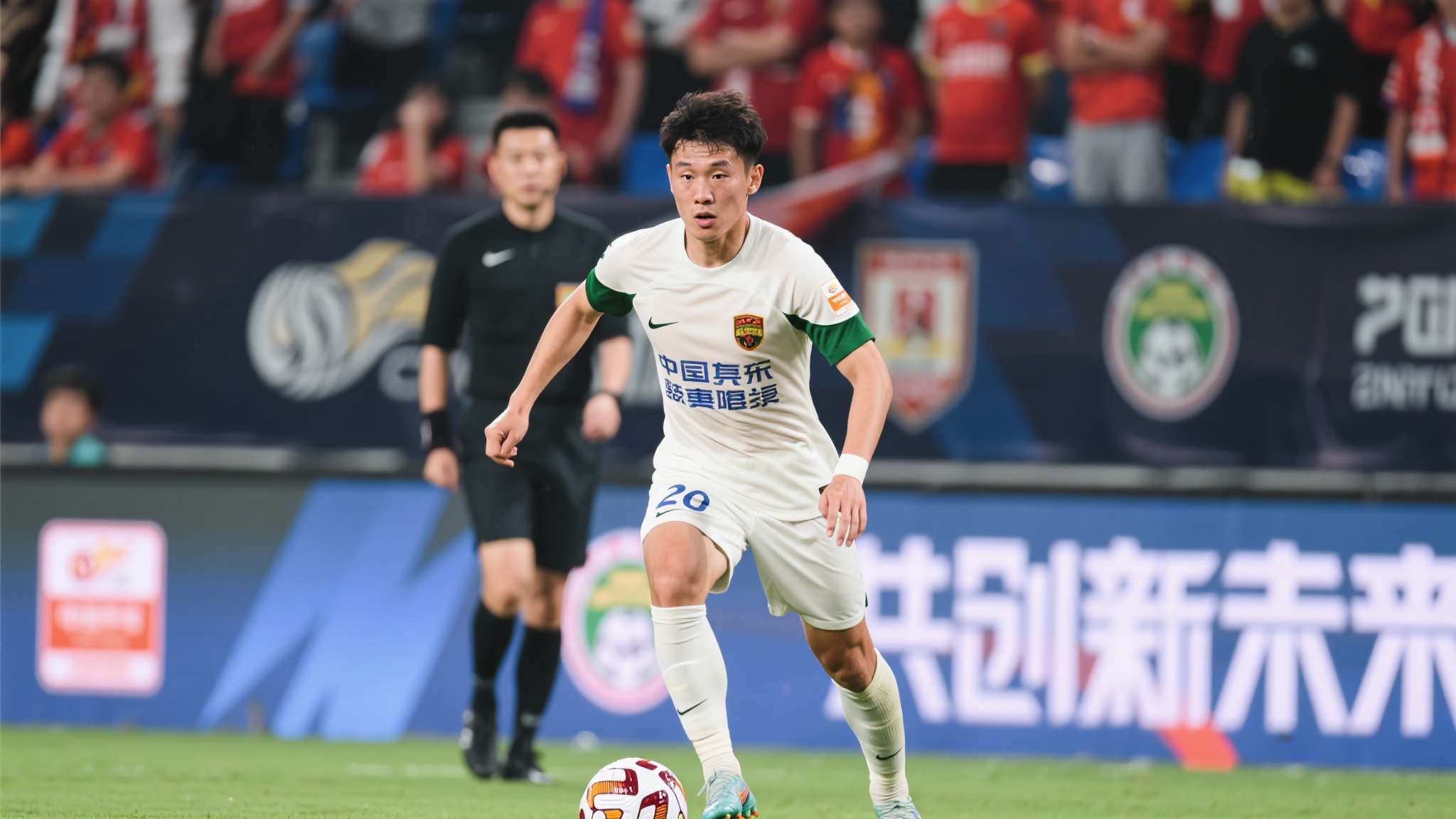 鲁能未雨绸缪!本赛季将提前培养李源一接班人,球迷都看好他上位 鲁能未雨绸缪!本赛季将提前培养李源一接班人,球迷都看好他上位